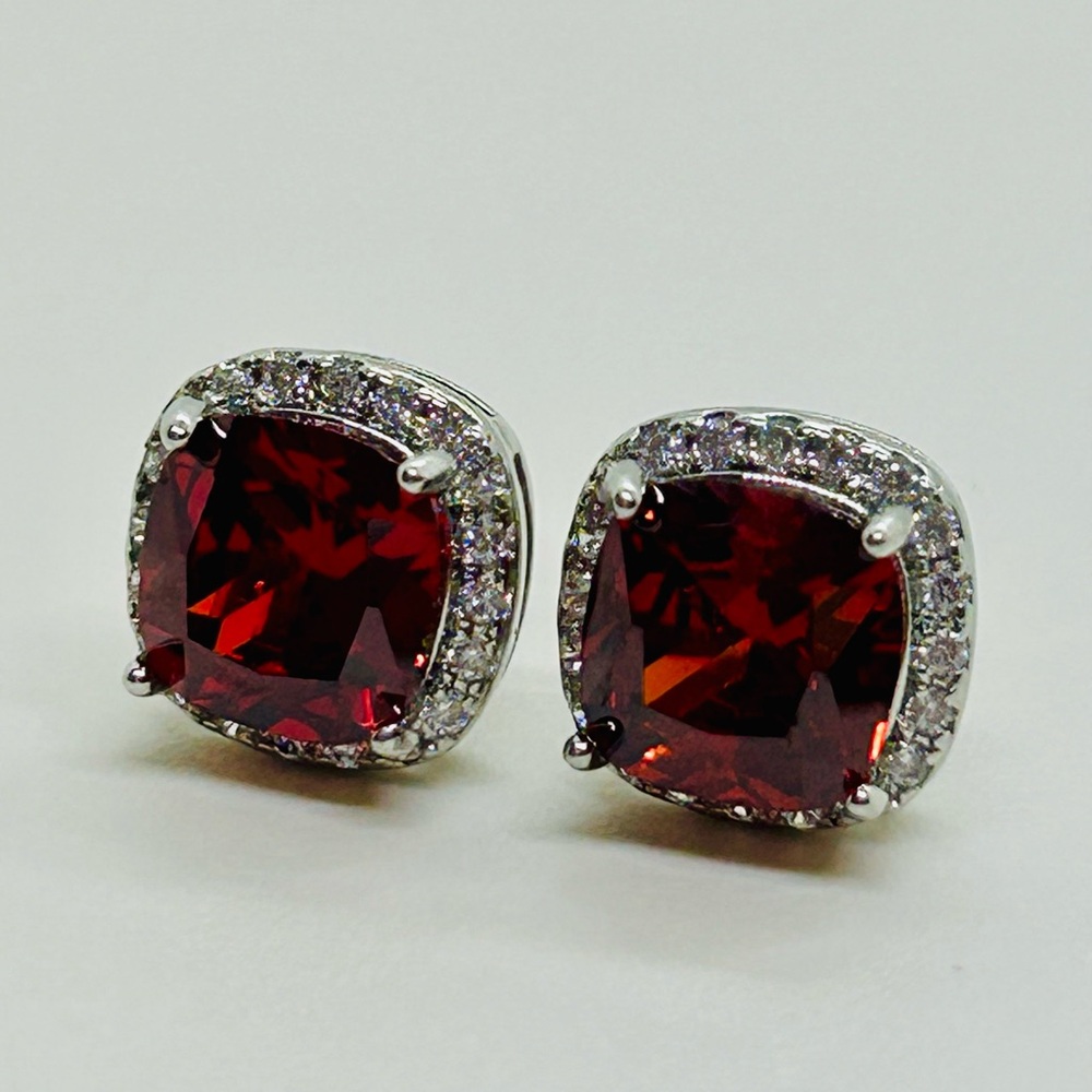 Garnet Silver Stud Earrings - Picture 4 of 5